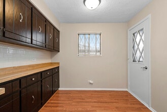 13616 Lamon Ave in Crestwood, IL - Building Photo - Building Photo