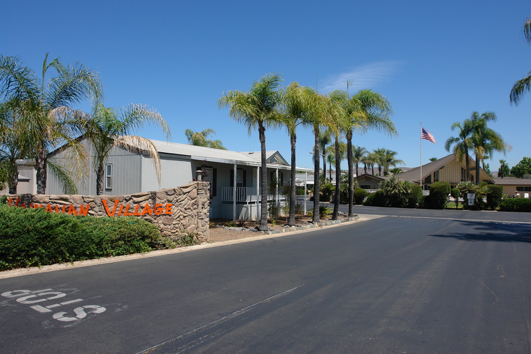 10000 Buena Vista Ave in Santee, CA - Building Photo