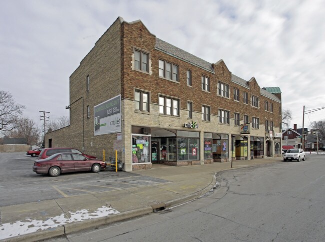 Parmentier Apartments in Kenosha, WI - Building Photo - Building Photo