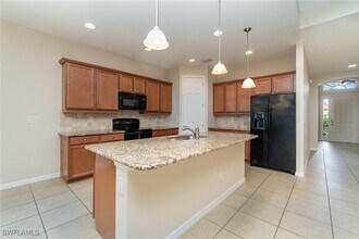 12710 Seaside Key Ct in North Fort Myers, FL - Foto de edificio - Building Photo
