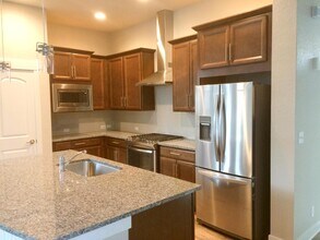 11339 E 25th Dr in Aurora, CO - Foto de edificio - Building Photo