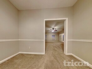 5774 Broadleaf Way in Atlanta, GA - Building Photo - Building Photo