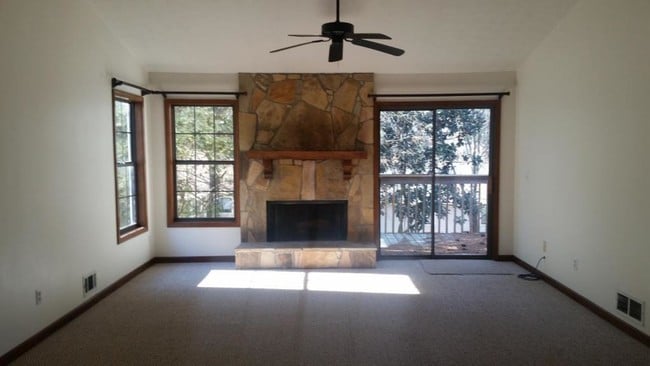 4197 Bradley Dr SW in Snellville, GA - Building Photo - Building Photo