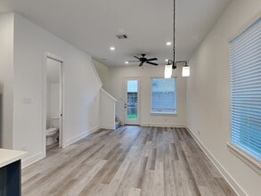 223 Oriole St in Houston, TX - Building Photo - Building Photo