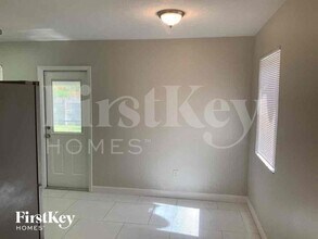 1410 NE 43rd Ct in Pompano Beach, FL - Foto de edificio - Building Photo