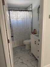 16 Catherine St in Bristol, RI - Building Photo - Building Photo