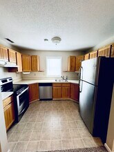 40 Cornerstone Ct in Southington, CT - Building Photo - Building Photo