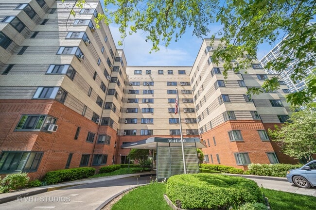 5040 N Marine Dr in Chicago, IL - Building Photo - Building Photo