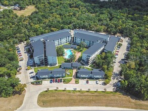 Regency Gardens in Bryan, TX - Foto de edificio - Building Photo