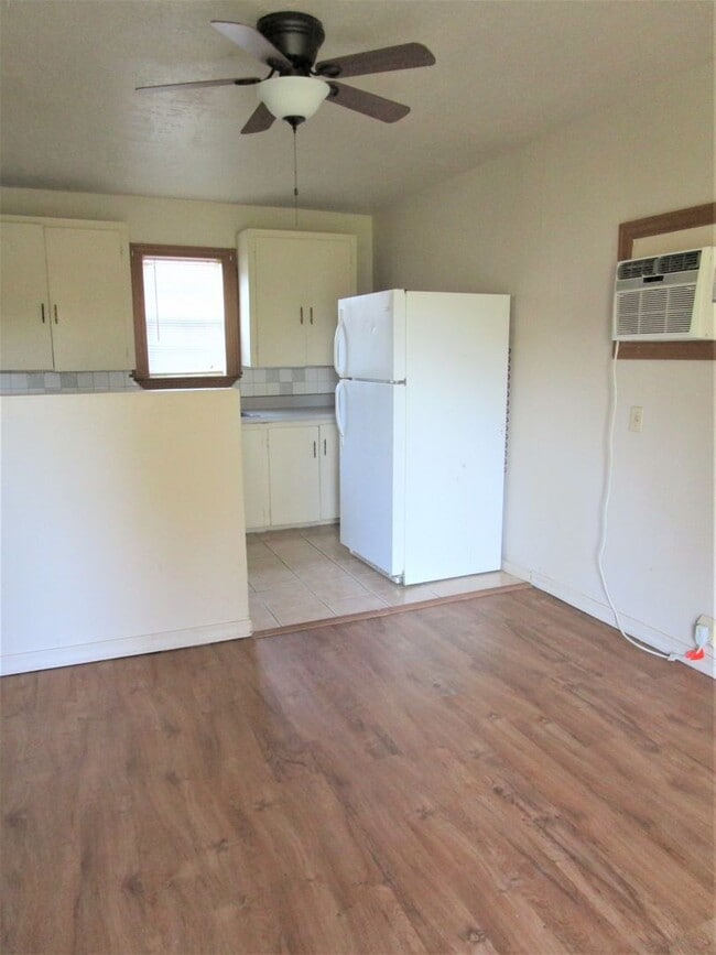 1014 N Bradley St in Weatherford, OK - Building Photo - Building Photo