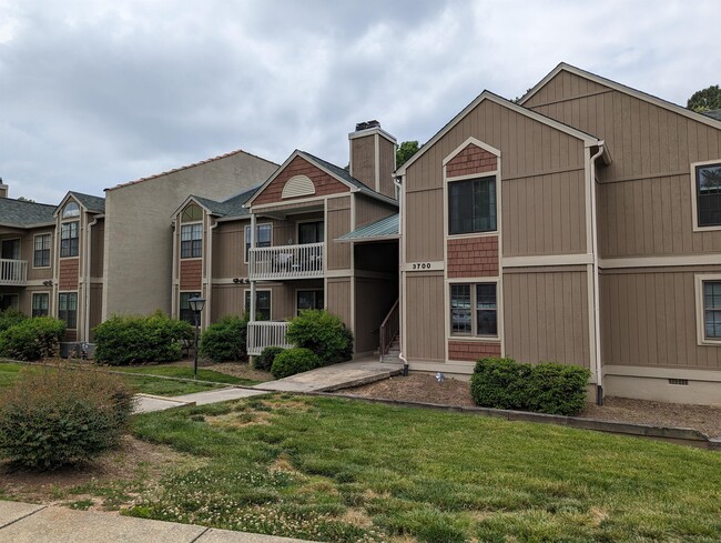 property at 3700 Chimney Ridge Pl