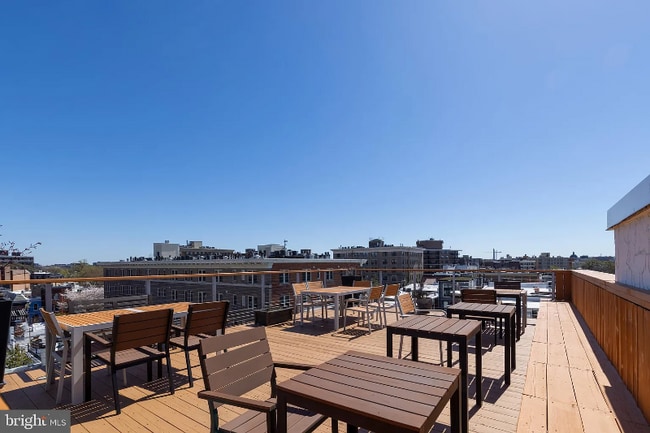 1731 Willard St NW in Washington, DC - Building Photo - Building Photo