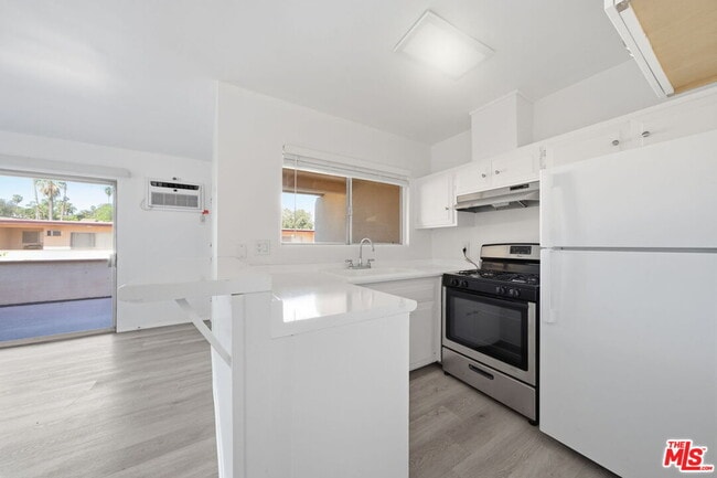 1293 Garfield Ave in Pasadena, CA - Building Photo - Building Photo