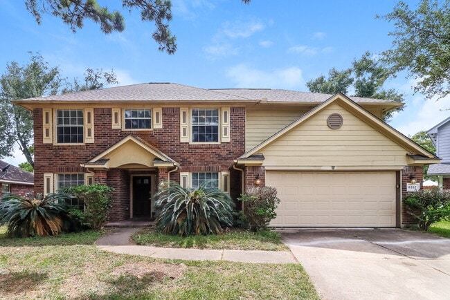 property at 6207 Hampton Oak Ct