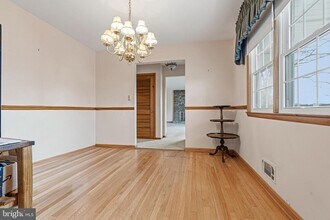 6219 Groveland Rd in Linthicum Heights, MD - Building Photo - Building Photo