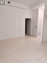 3900 Confederation Pkwy in Mississauga, ON - Building Photo - Building Photo