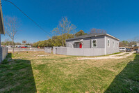 116 Bristol in San Antonio, TX - Building Photo - Building Photo