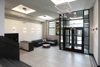 Arcade Sunshine in Washington, DC - Building Photo - Lobby