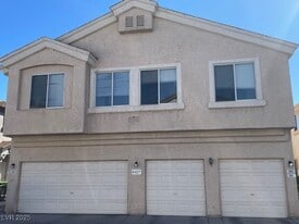 6427 Rusticated Stone Ave in Henderson, NV - Building Photo