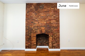 1365 1st Ave in New York, NY - Building Photo - Building Photo
