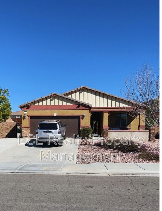 30736 View Ridge Ln in Menifee, CA - Building Photo