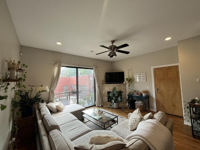 property at 2151 W Evergreen Ave