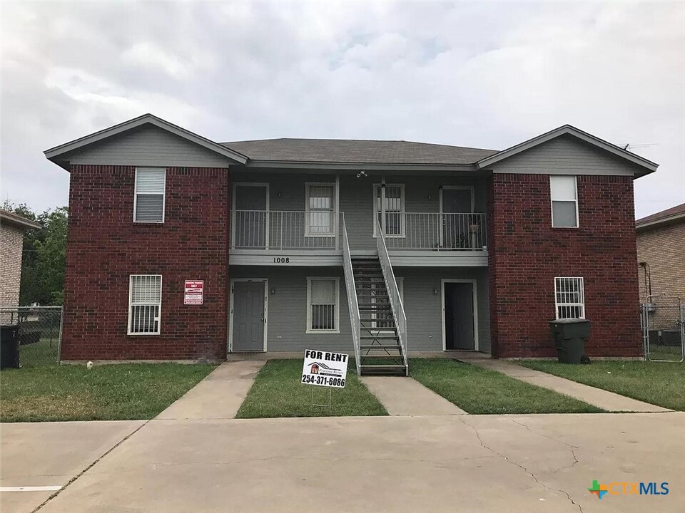 1008 Circle M Dr-Unit -C in Killeen, TX - Building Photo