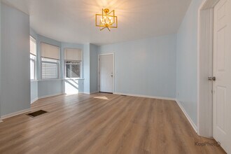 2821 S Emerald Ave in Chicago, IL - Building Photo - Building Photo