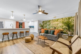 425 Jefferson Ave in Cape Canaveral, FL - Building Photo