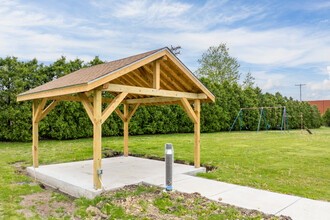 400 S Main Pl in Carol Stream, IL - Building Photo - Building Photo