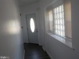 569 N 58th St in Philadelphia, PA - Building Photo