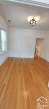 4652 W Palmer St, Unit 1 in Chicago, IL - Building Photo - Building Photo