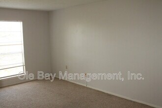 233 Riverbend Dr in Mobile, AL - Building Photo - Building Photo