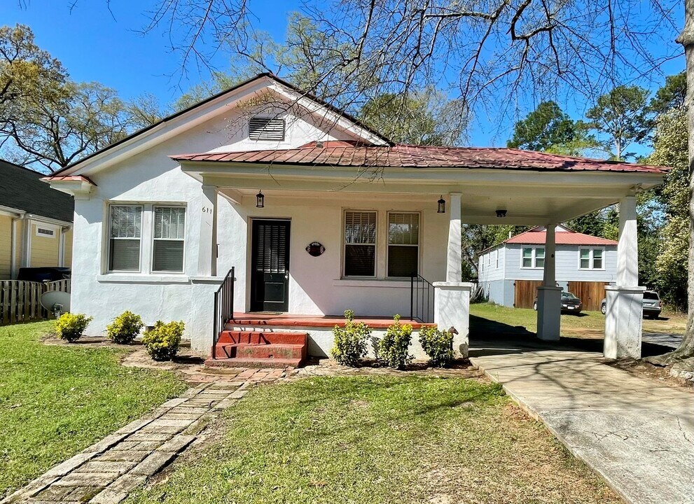 611 Howard St in Columbia, SC - Building Photo