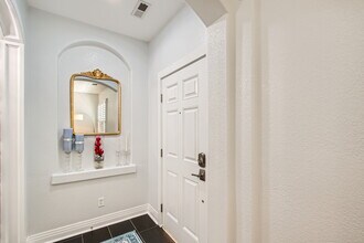 7349 Lowell Blvd in Westminster, CO - Foto de edificio - Building Photo