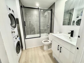 1400 Lavallée Rue in Longueuil, QC - Building Photo - Building Photo