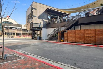 70-73 500 in Atlanta, GA - Building Photo - Building Photo