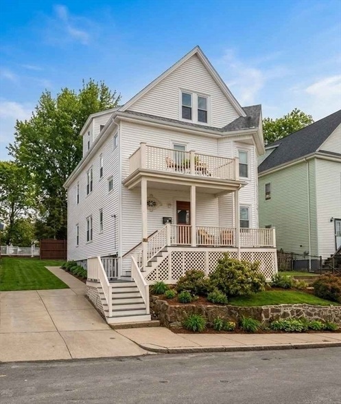 property at 15 Acorn St