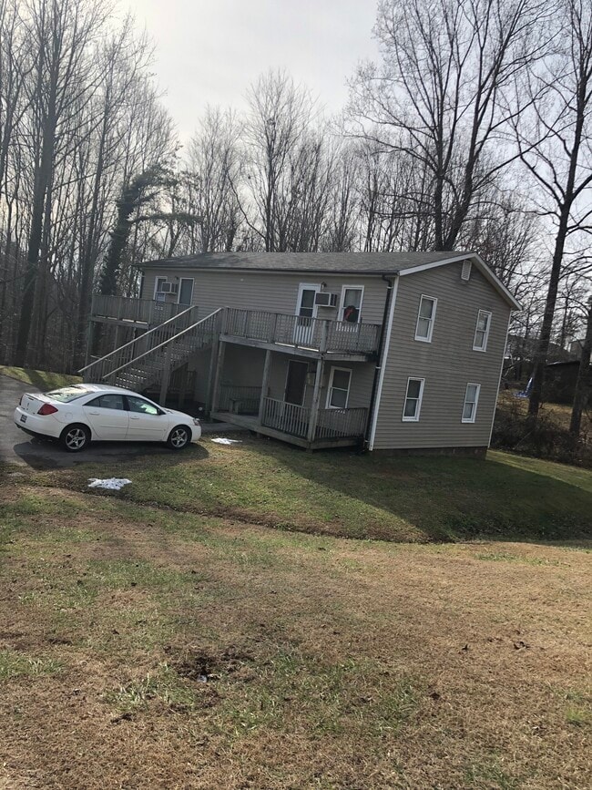 property at 113 Meadow Green Rd