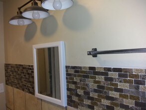 2044 Saxton Ave in Knoxville, TN - Building Photo - Building Photo