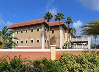 Building Photo - 10000 Turkey Lake Rd Apartments in Orlando, Florida