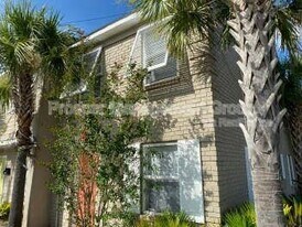 120 Drake St in Charleston, SC - Building Photo