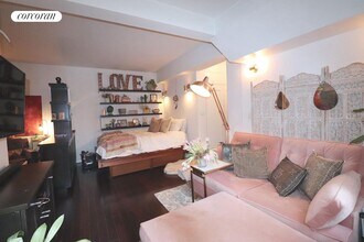 100 W 12th St in New York, NY - Building Photo - Building Photo