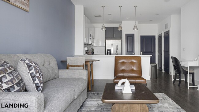 44 Braves Ave, Unit 1404 in Lawrenceville, GA - Building Photo - Building Photo