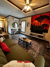 342 TX-21 in Bastrop, TX - Foto de edificio - Building Photo