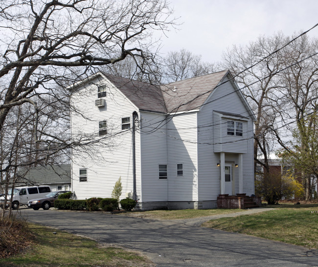156 Smithtown Blvd in Nesconset, NY - Foto de edificio - Building Photo