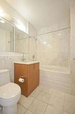 158 Hester St in New York, NY - Building Photo - Building Photo