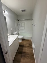 Maple Ave Apartments in Waukesha, WI - Foto de edificio - Building Photo