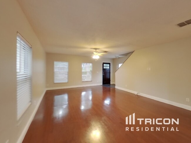 1936 W Chestnut St in Tampa, FL - Building Photo - Building Photo