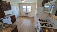 14455 Jefferson Ave, Unit 2W photo'